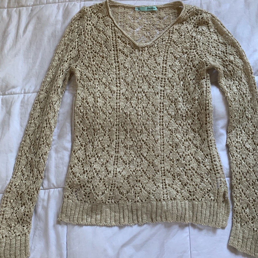 Maurices sweater